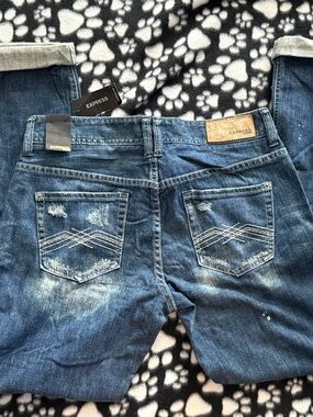 Express Boyfriend Jeans Size 6 Distressed Bleach Splatter Denim NWT